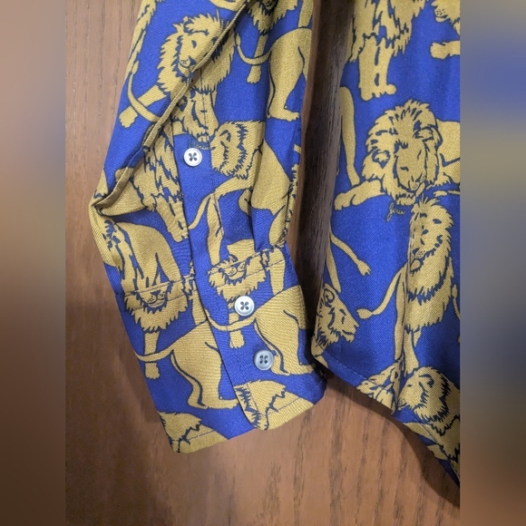 Silk Lion Print Button-Up Shirt - Picture 2 of 4
